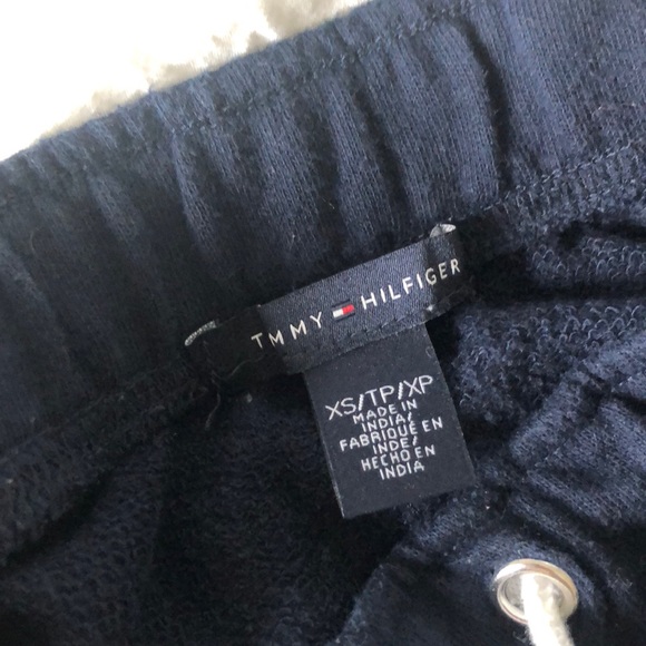 Tommy Hilfiger Comfy Shorts - Picture 4 of 4